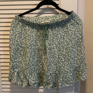 La Hearts Green Floral Tiered Ruffle Skirt